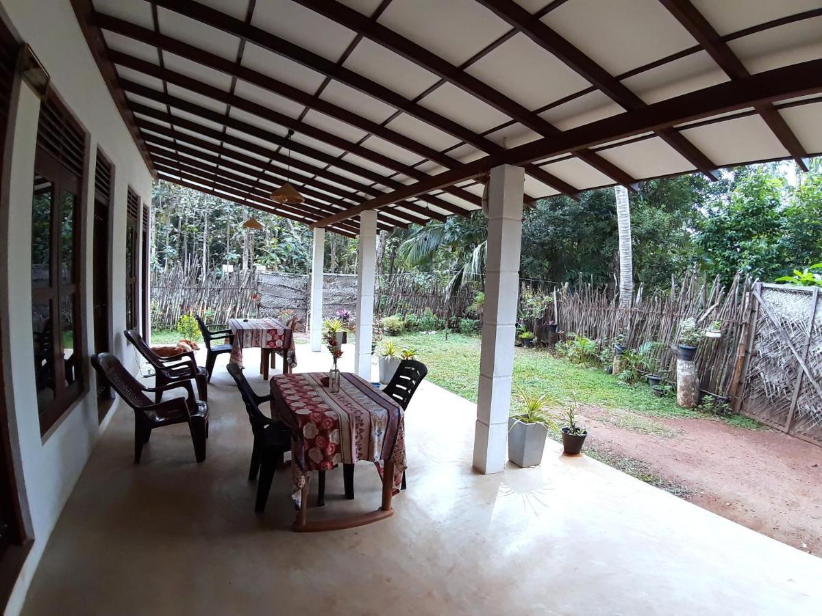 Cashew Villa Hiriketiya Диквелла Экстерьер фото